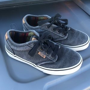 Vans Grey Aztec fabric size 4Y or 6 women’s